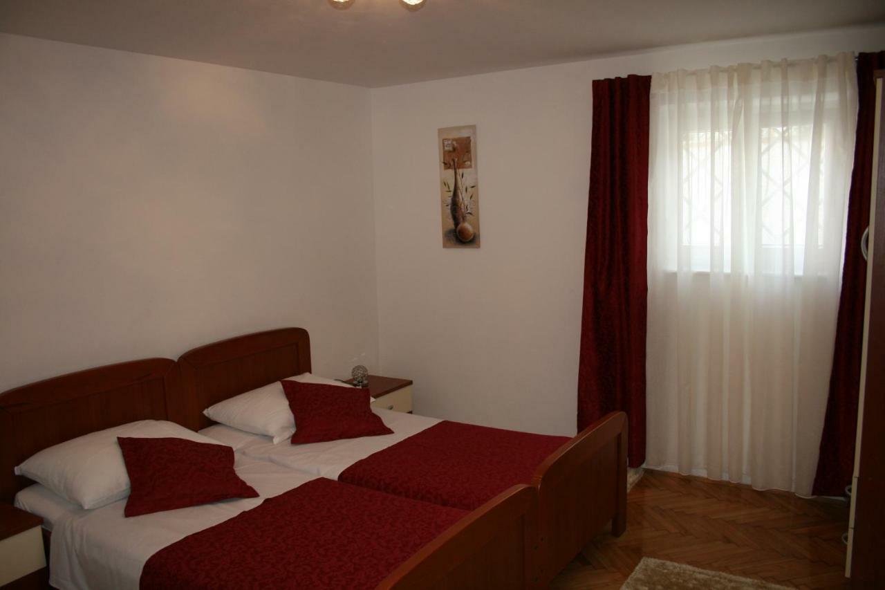 Apartments Josipa Split Exterior photo